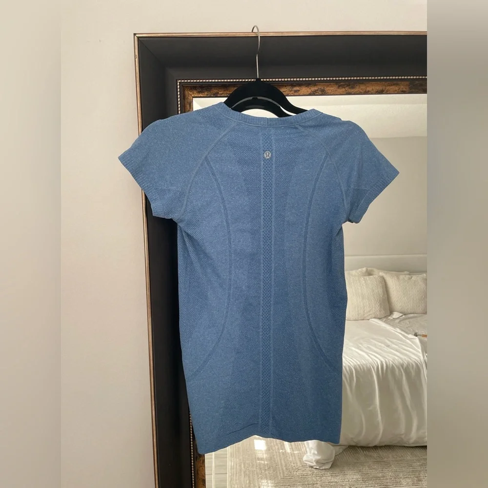Lululemon Swiftly Tech Short Sleeve Shirts Blue Burgundy Size 6 Set of 2